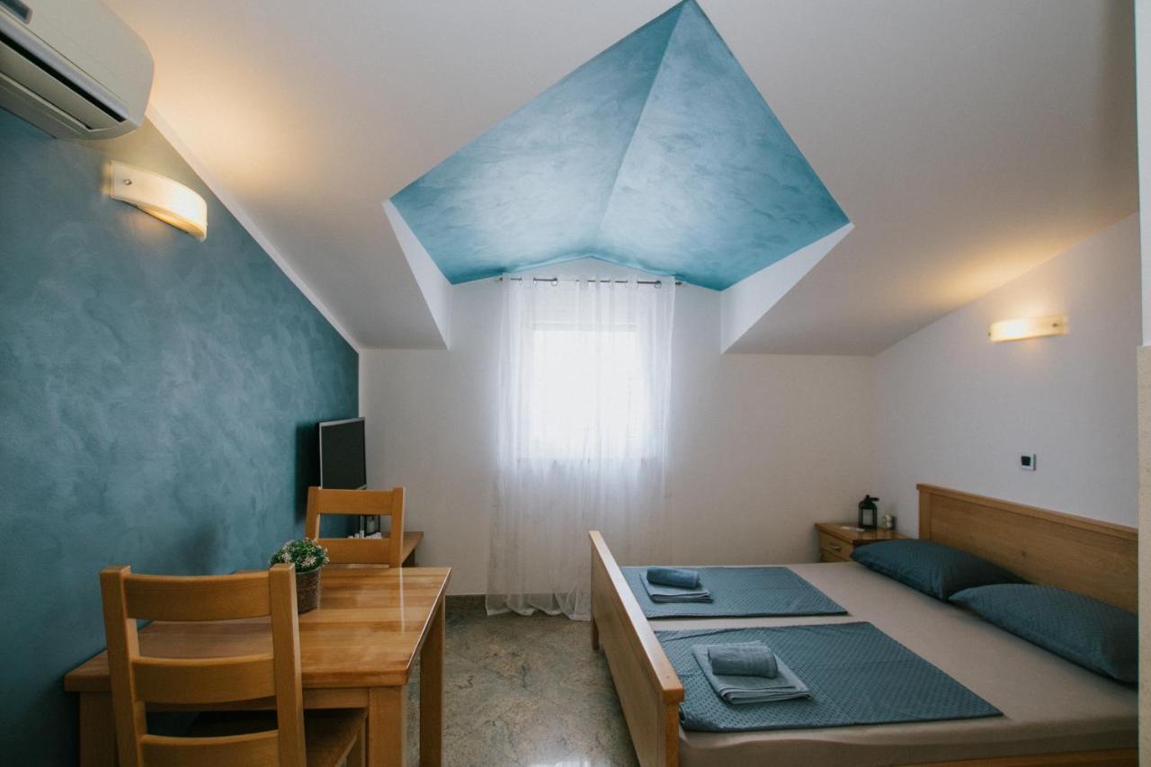 Ferienwohnung Blue Sea House Trogir Exterior foto