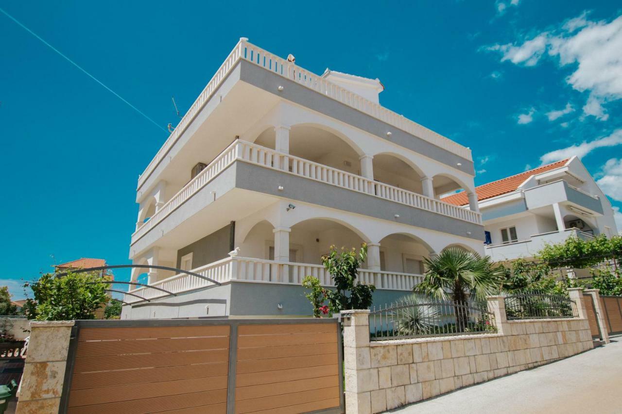 Ferienwohnung Blue Sea House Trogir Exterior foto